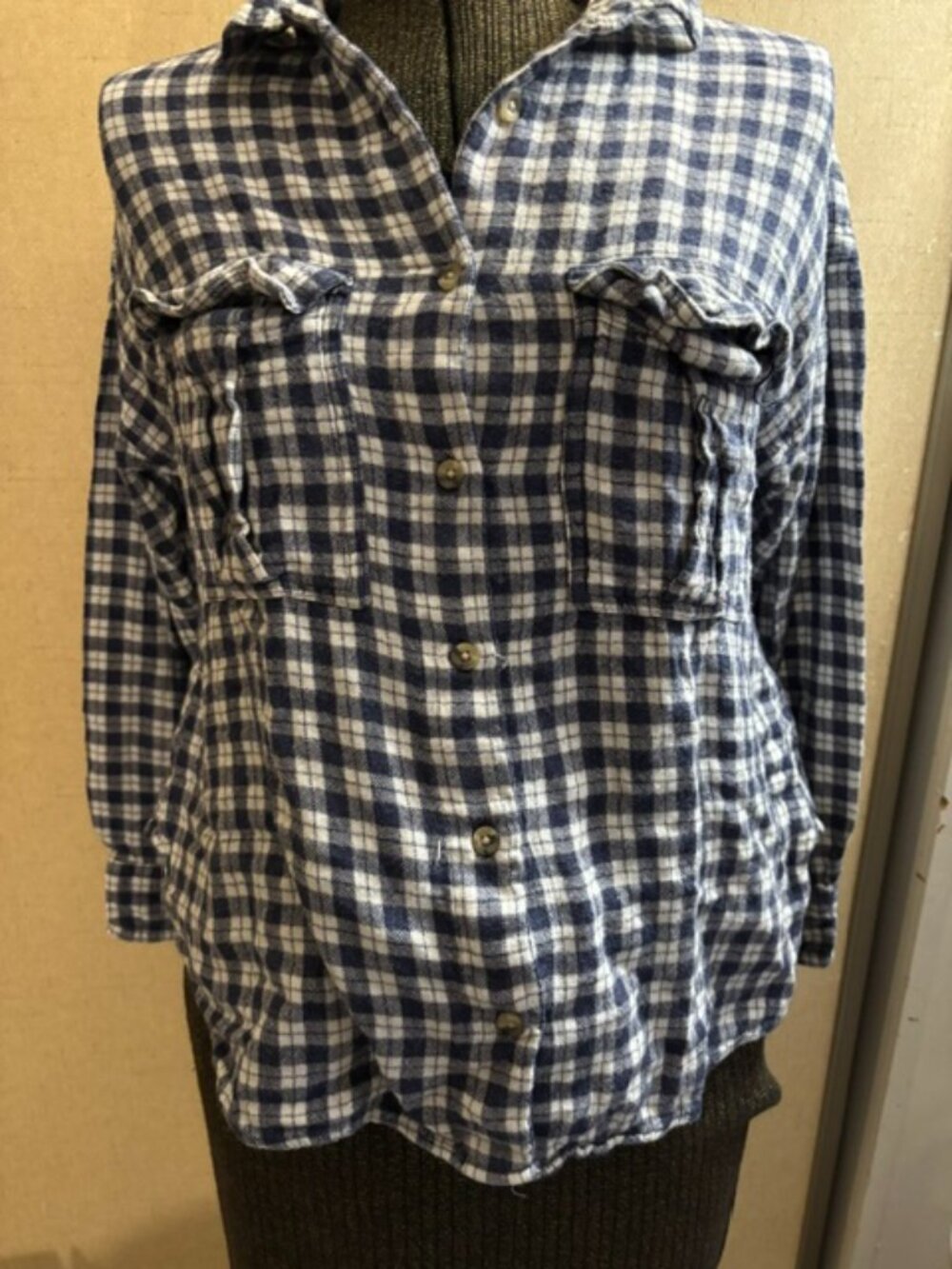 DIP Women's Small Long Sleeve Checker T-Shirt.